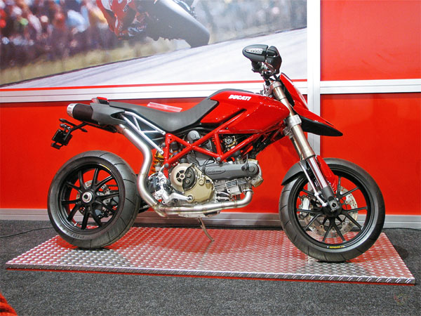 Red lean motorbike