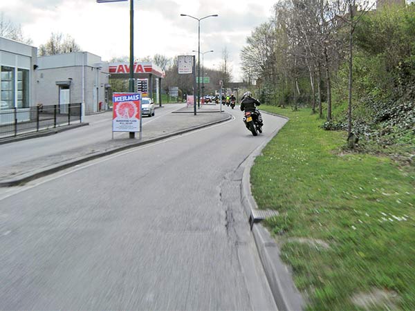 BMW F650GS and Avia gas station