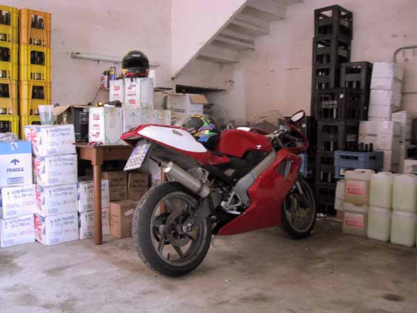 Cagiva Mito in garage