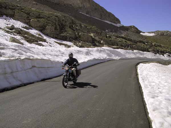 CB 250 on thee Col de la Bonnette