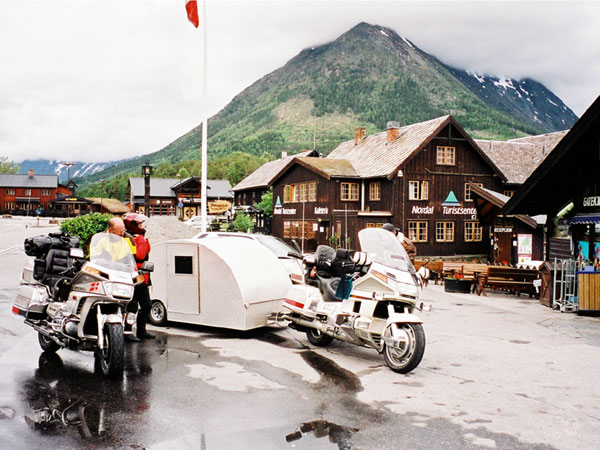 Goldwing with caravan