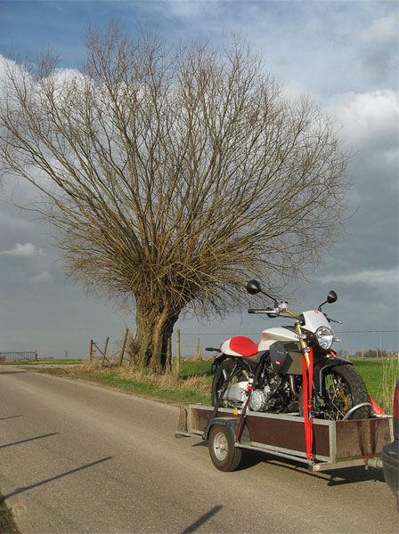 Derbi Mulhacen on a trailer